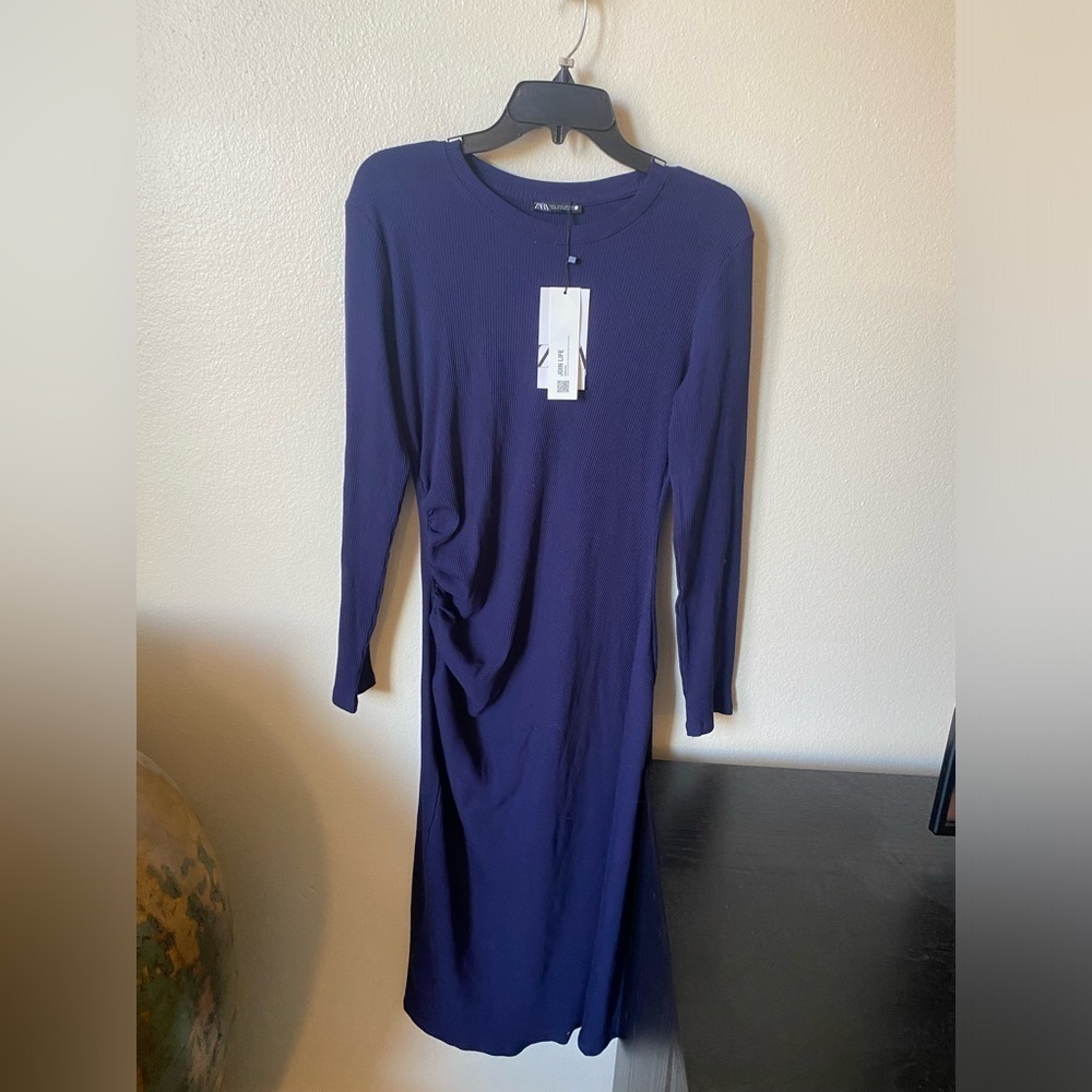 Zara Women’s Ruched Ribbed Long Sleeve Midi Dress in Navy Size L Minimalist
